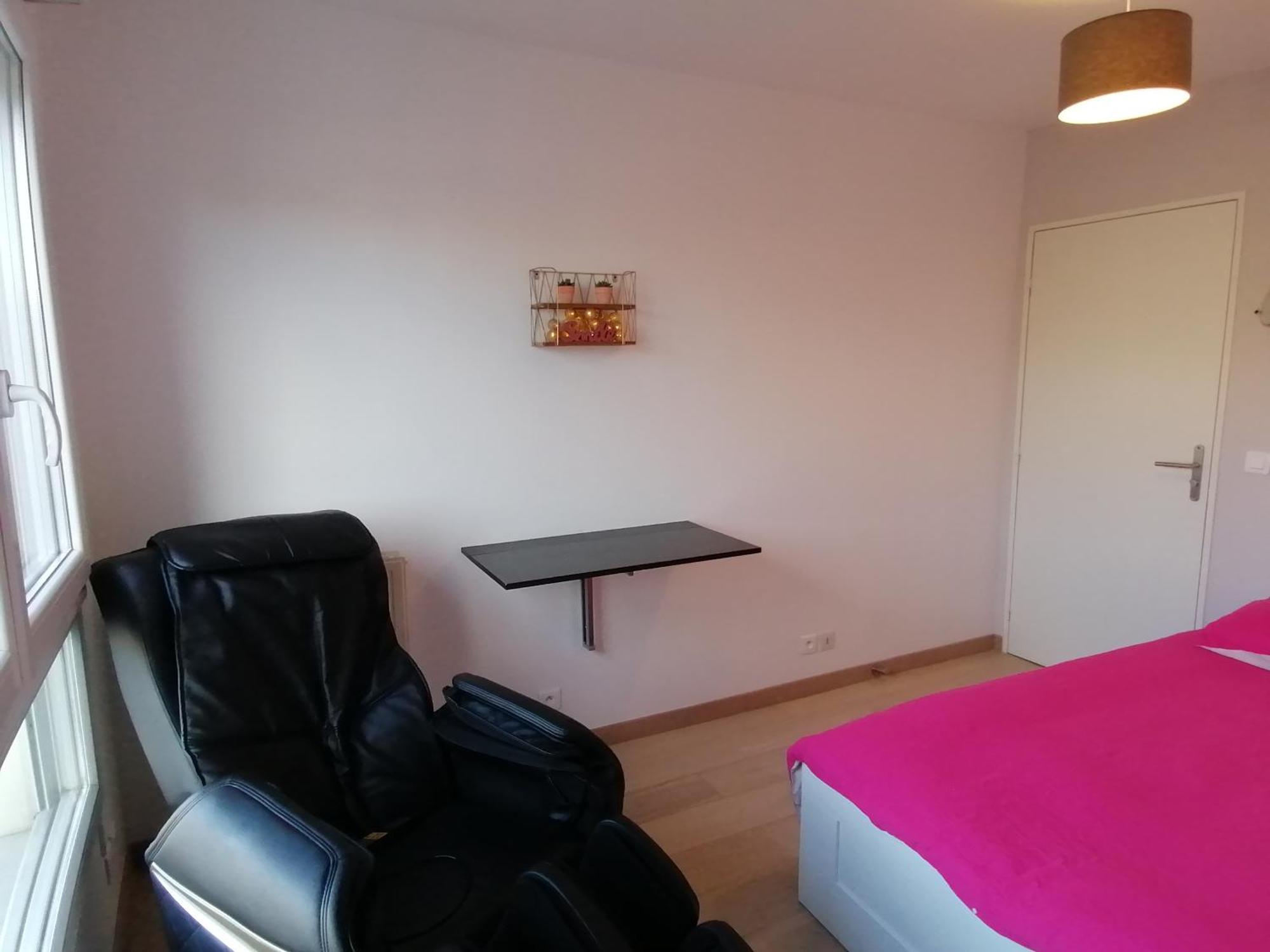 ביוסי-סיינט-ג'ורג' Beautiful T4 Appartement 8 Personnes Proche Disney Parking Prive מראה חיצוני תמונה