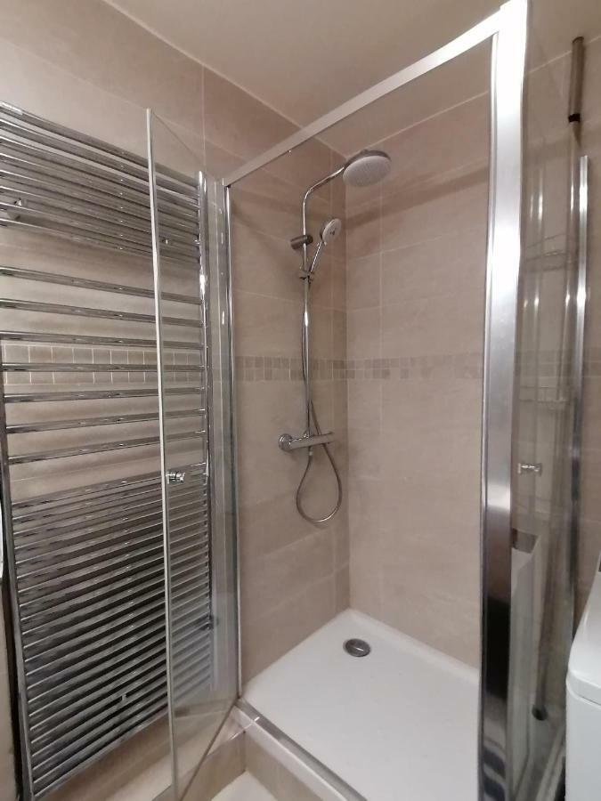 ביוסי-סיינט-ג'ורג' Beautiful T4 Appartement 8 Personnes Proche Disney Parking Prive מראה חיצוני תמונה
