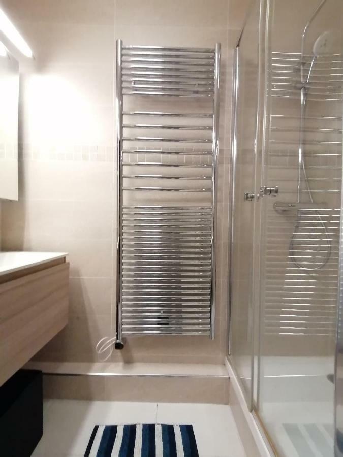 ביוסי-סיינט-ג'ורג' Beautiful T4 Appartement 8 Personnes Proche Disney Parking Prive מראה חיצוני תמונה